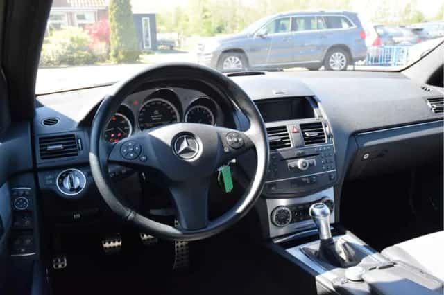 Mercedes-Benz C-Klasse (2010) thumbnail 4