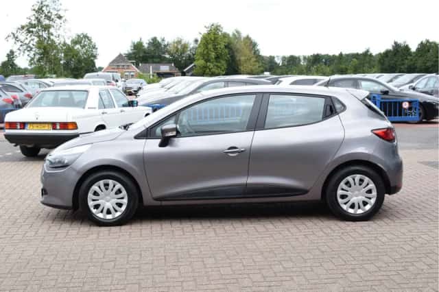 Renault Clio (2014) thumbnail 2