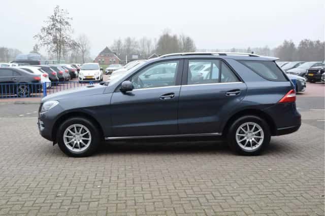 Mercedes-Benz M-Klasse (2014) thumbnail 2