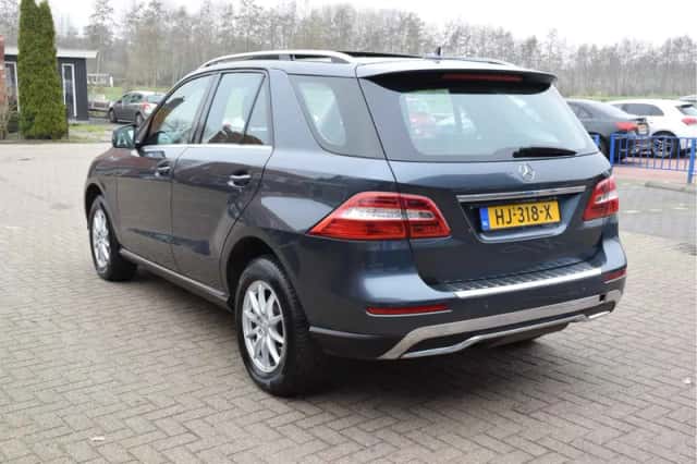 Mercedes-Benz M-Klasse (2014) thumbnail 3