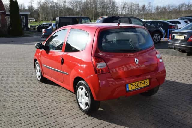 Renault Twingo (2011) thumbnail 3