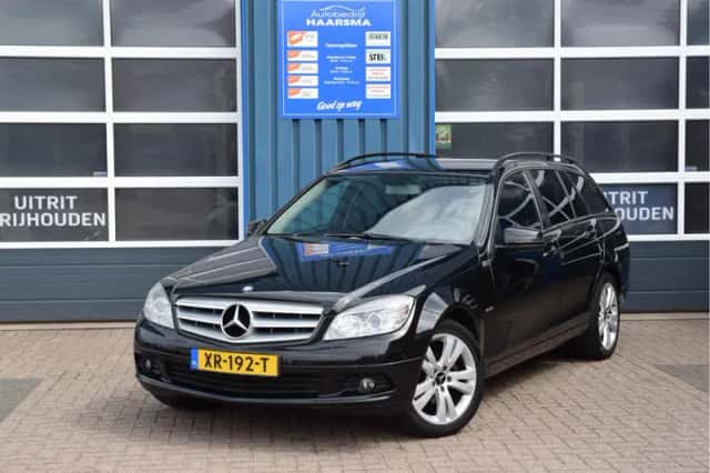 Mercedes-Benz C-Klasse (2010) thumbnail 1