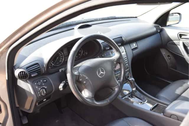 Mercedes-Benz C-Klasse (2004) thumbnail 3