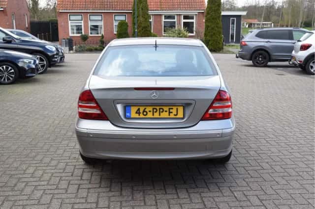 Mercedes-Benz C-Klasse (2004) thumbnail 6