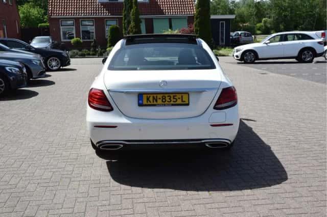 Mercedes-Benz E-Klasse (2016) thumbnail 6