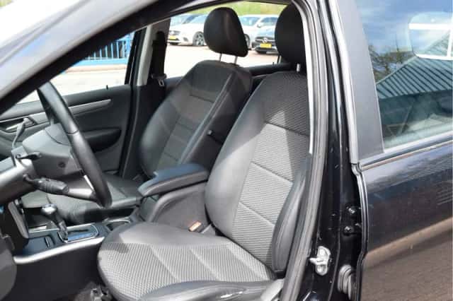 Mercedes-Benz B-Klasse (2011) thumbnail 4