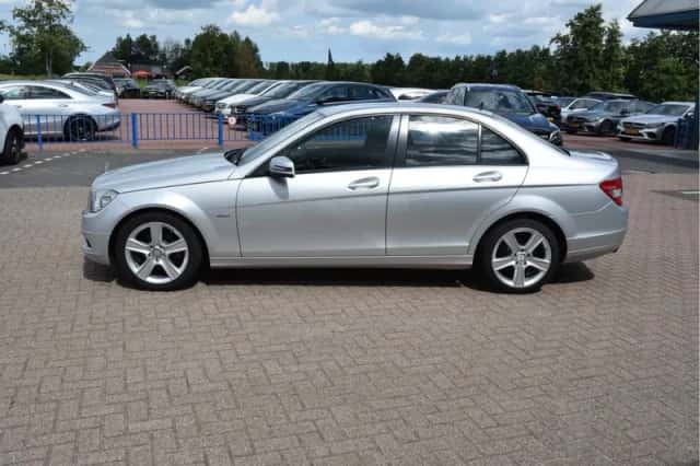 Mercedes-Benz C-Klasse (2009) thumbnail 4