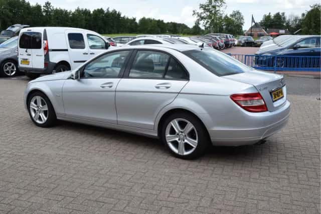 Mercedes-Benz C-Klasse (2009) thumbnail 5
