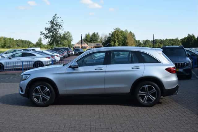 Mercedes-Benz GLC-Klasse (2018) thumbnail 2