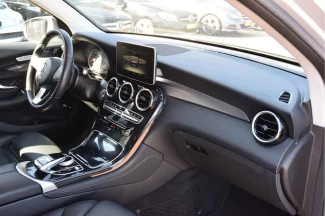 Mercedes-Benz GLC-Klasse (2018) thumbnail 4