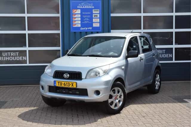 Daihatsu Terios (2010) thumbnail 1