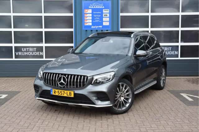 Mercedes-Benz GLC-Klasse (2017) thumbnail 1