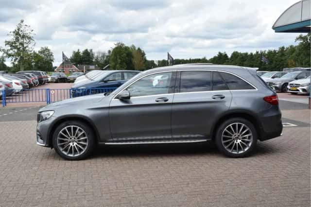 Mercedes-Benz GLC-Klasse (2017) thumbnail 2