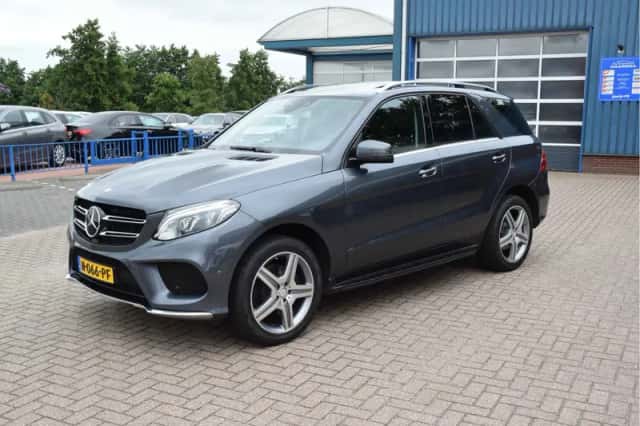 Mercedes-Benz GLE-Klasse (2015) thumbnail 3