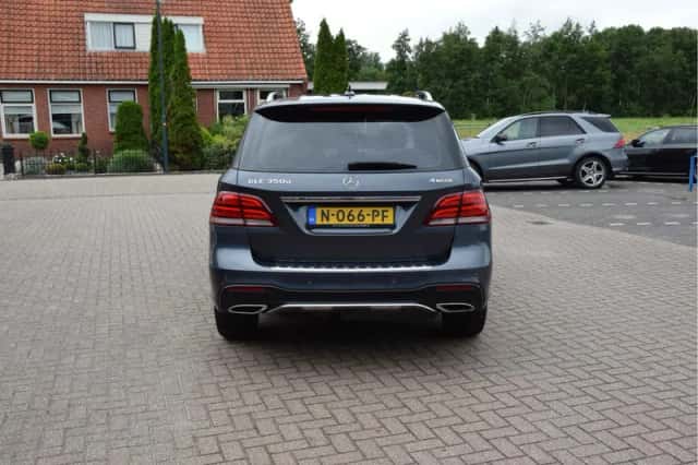 Mercedes-Benz GLE-Klasse (2015) thumbnail 6