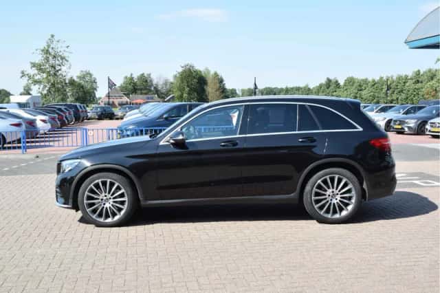 Mercedes-Benz GLC-Klasse (2018) thumbnail 2
