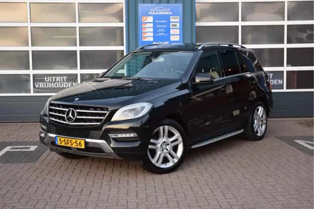 Mercedes-Benz M-Klasse (2012) thumbnail 1