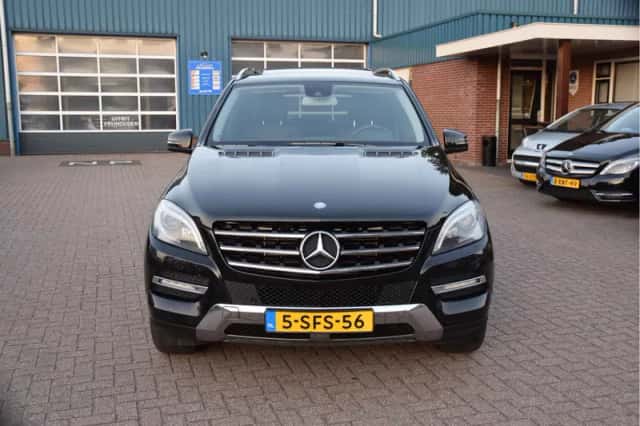Mercedes-Benz M-Klasse (2012) thumbnail 2