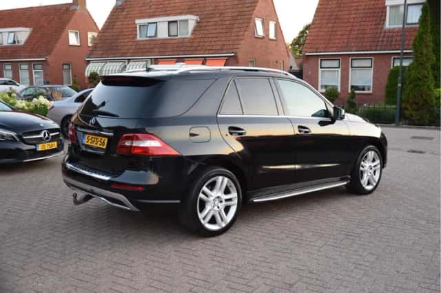 Mercedes-Benz M-Klasse (2012) thumbnail 4