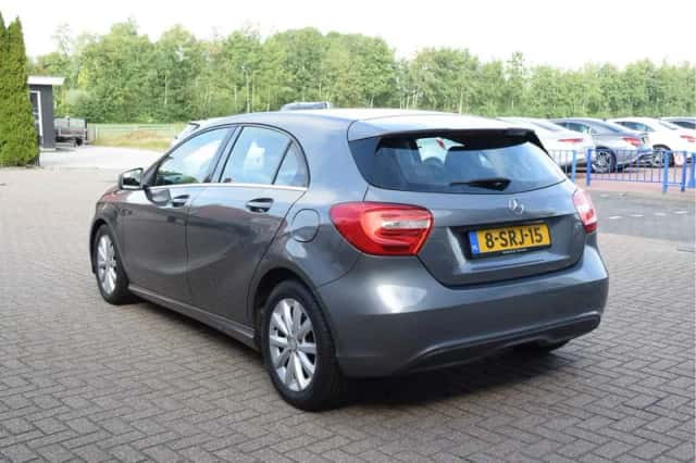 Mercedes-Benz A-Klasse (2013) thumbnail 3