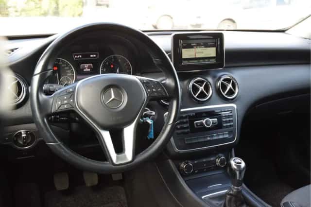 Mercedes-Benz A-Klasse (2013) thumbnail 6