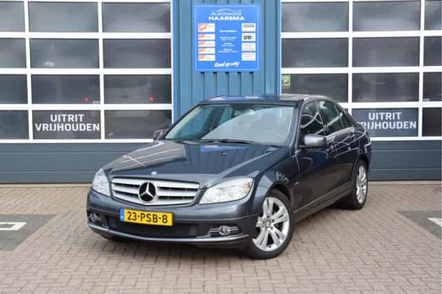 Mercedes-Benz C-Klasse (2011) thumbnail 1