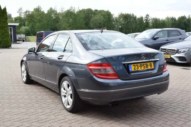 Mercedes-Benz C-Klasse (2011) thumbnail 3