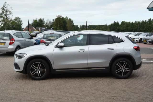 Mercedes-Benz GLA-Klasse (2021) thumbnail 2