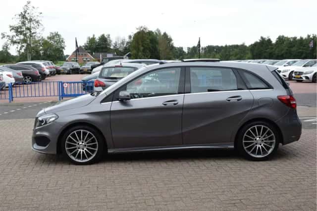 Mercedes-Benz B-Klasse (2016) thumbnail 2
