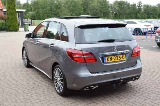 Mercedes-Benz B-Klasse (2016) thumbnail 3