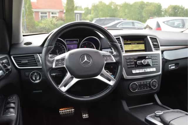 Mercedes-Benz M-Klasse (2012) thumbnail 6