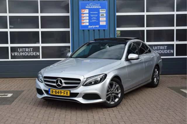 Mercedes-Benz C-Klasse (2016) thumbnail 1