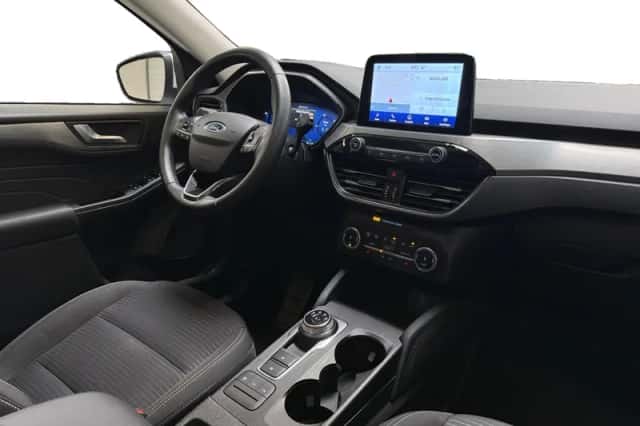 Ford Kuga (2022) thumbnail 4