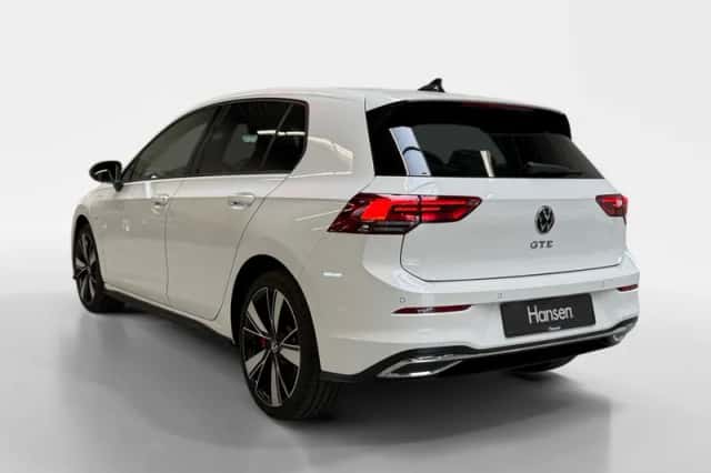 Volkswagen Golf (2022) thumbnail 6