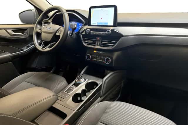 Ford Kuga (2022) thumbnail 3