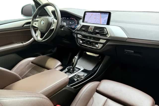 BMW X3 (2021) thumbnail 4