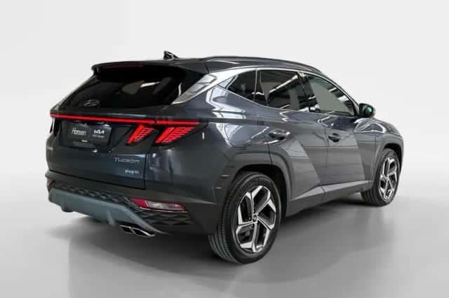 Hyundai Tucson (2022) thumbnail 2