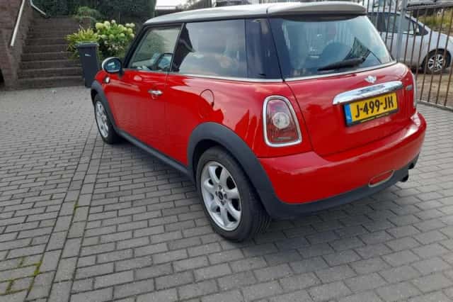 MINI Cooper (2009) thumbnail 6