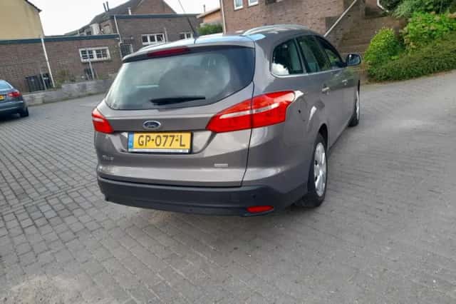 Ford Focus (2015) thumbnail 6
