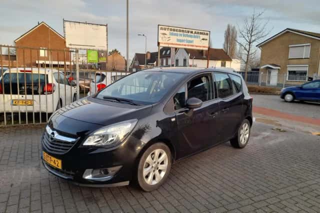 Opel Meriva (2015) thumbnail 2