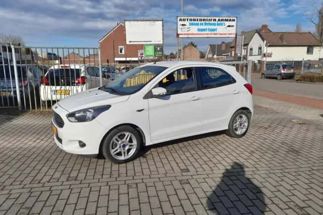 Ford Ka+ (2017) thumbnail 1