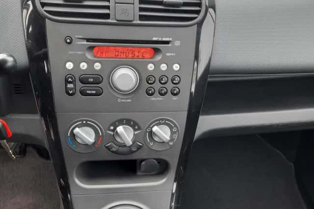 Opel Agila (2011) thumbnail 2