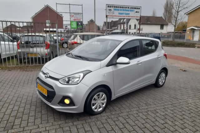 Hyundai i10 (2016) thumbnail 1