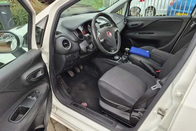 Fiat Punto Evo (2015) thumbnail 3