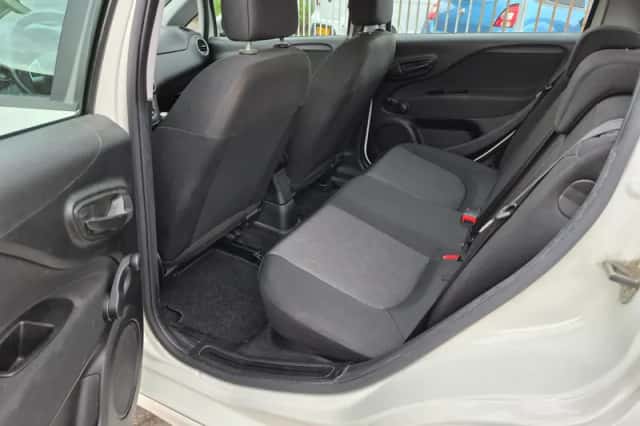 Fiat Punto Evo (2015) thumbnail 4