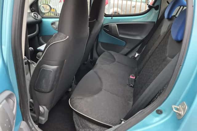 Peugeot 107 (2011) thumbnail 6