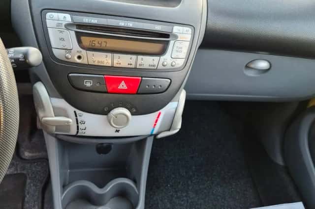Citroën C1 (2008) thumbnail 2