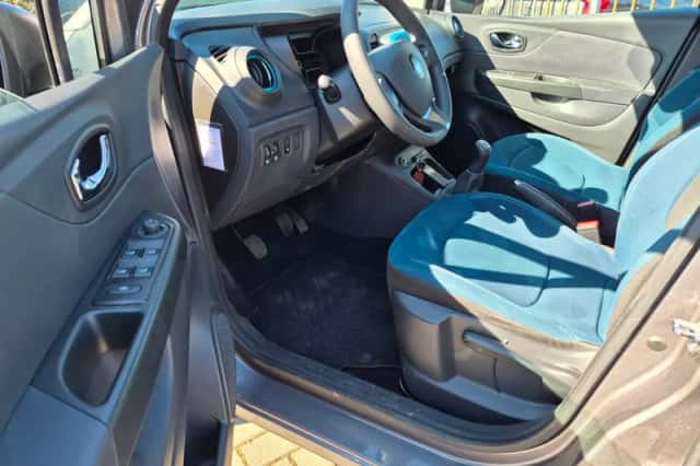 Renault Captur (2013) thumbnail 3