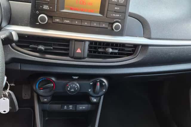 Kia Picanto (2019) thumbnail 2