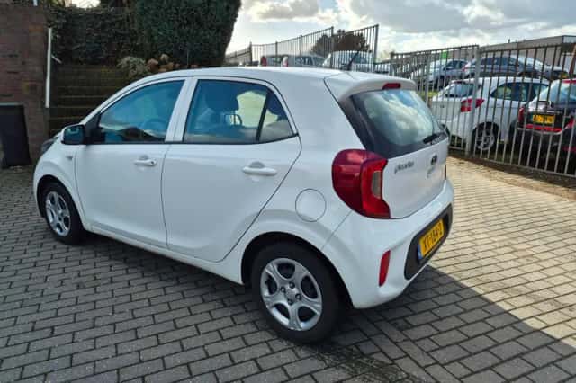 Kia Picanto (2019) thumbnail 3